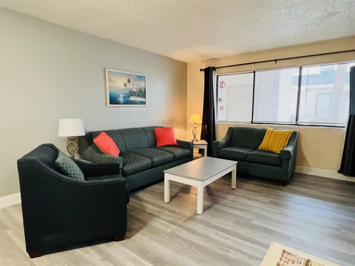 *A Family Retreat*Pool*Steps To The Beach*Approved Dogs*D18-9 Myrtle Beach Extérieur photo